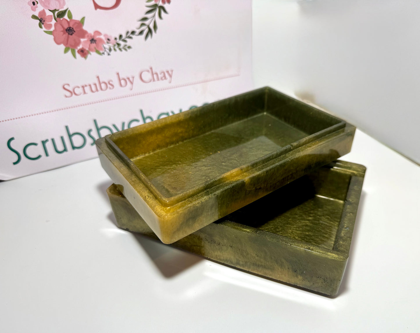 Box with lid